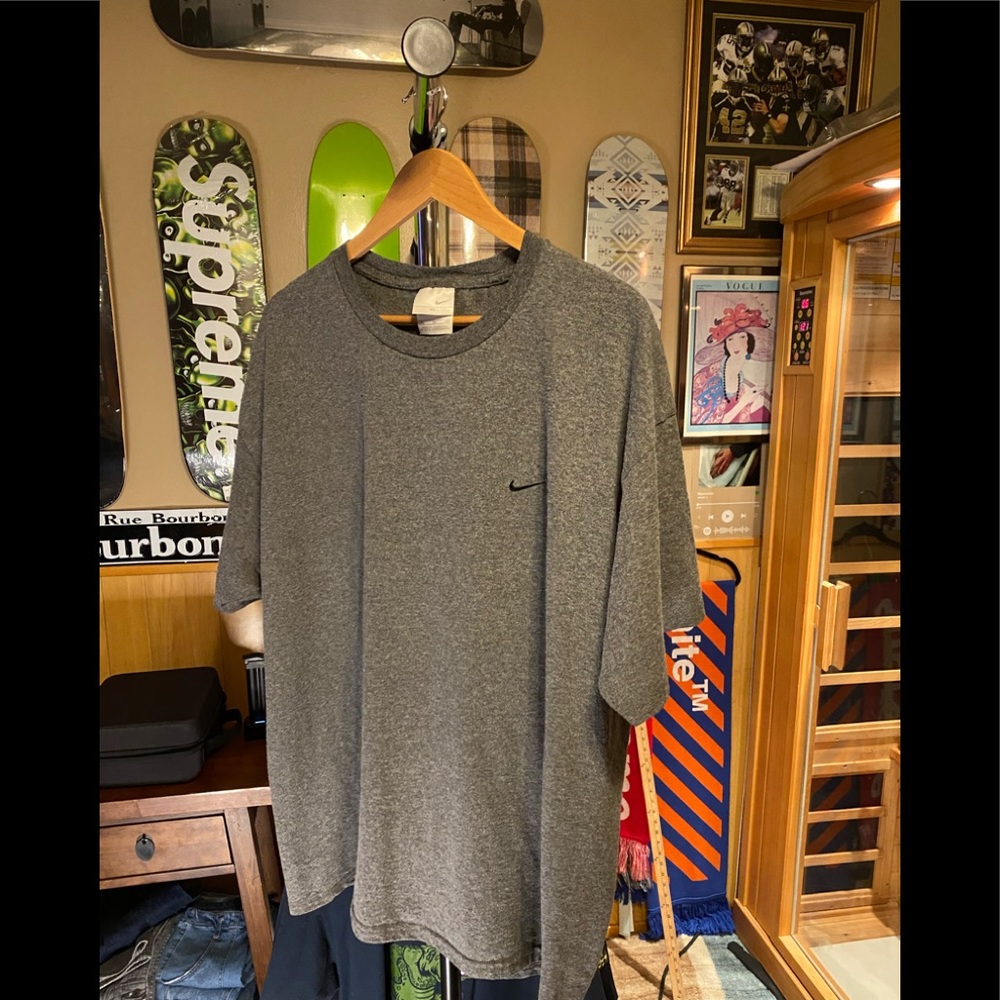 Vintage Nike Embroidered Checkmark Gray Tag